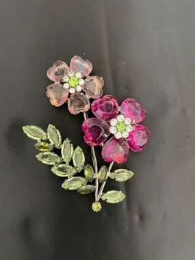 Vintage Avon Flower Brooch 2003 “Spring Color”